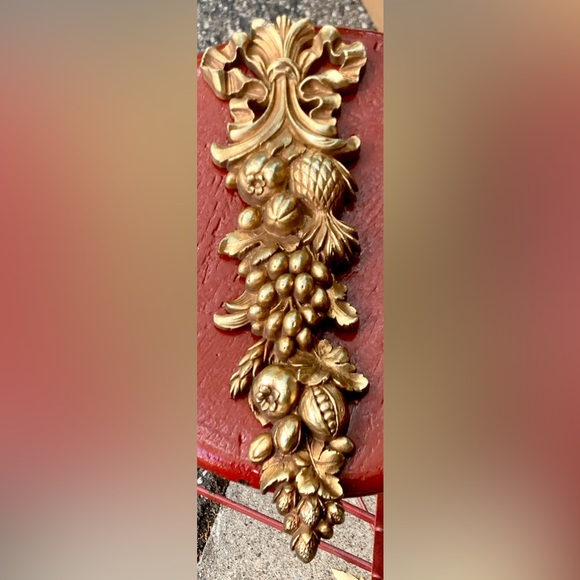 1966 Mid Century Vintage SYROCO Gold Tone Decorative Wall Hanging - Picture 3 of 12